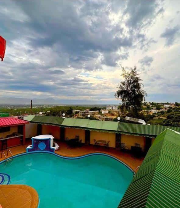 פורט-או-פרינס Vivy Hill'S Hotel מראה חיצוני תמונה